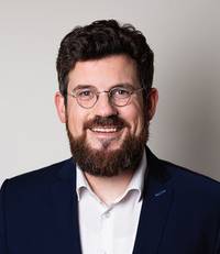 Julian Barlen