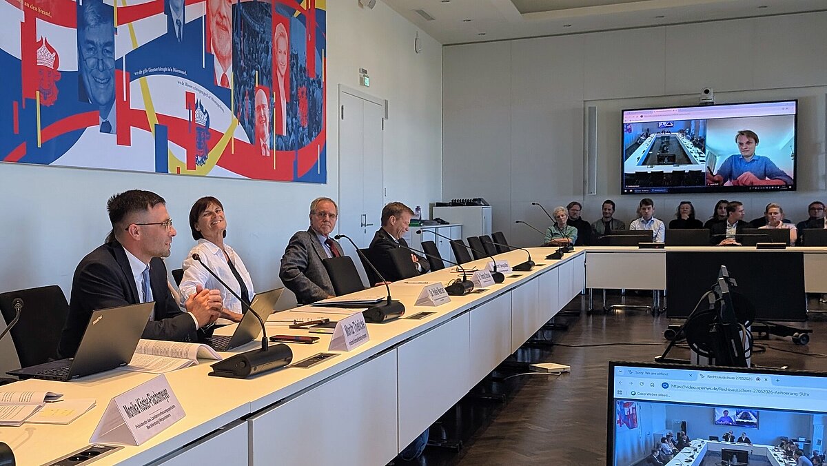 Sachverständige Anhörung Änderung Landesverfassung (Foto Landtag M-V)