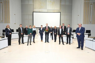 Die Mitglieder des Petitionsausschusses sowie die Präsidentin des Landtages von Mecklenburg-Vorpommern Birgit Hesse. Foto: Danny Gohlke